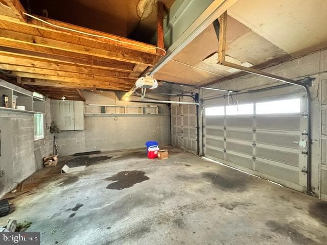 16 N Brown St photo 93