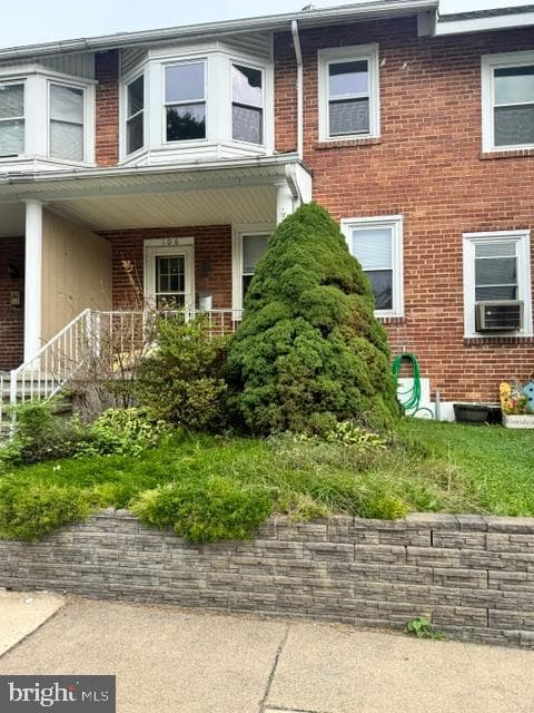 106 Delaware Ave photo 2