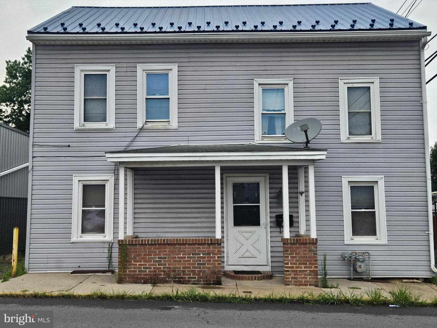 10 South Pine, Lewistown