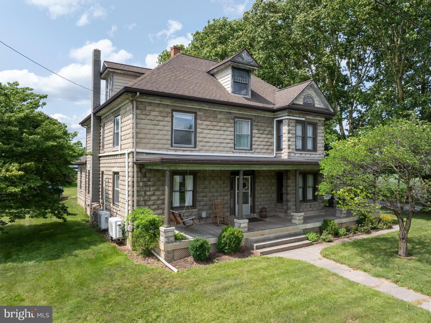 2272 Green Lane photo 2