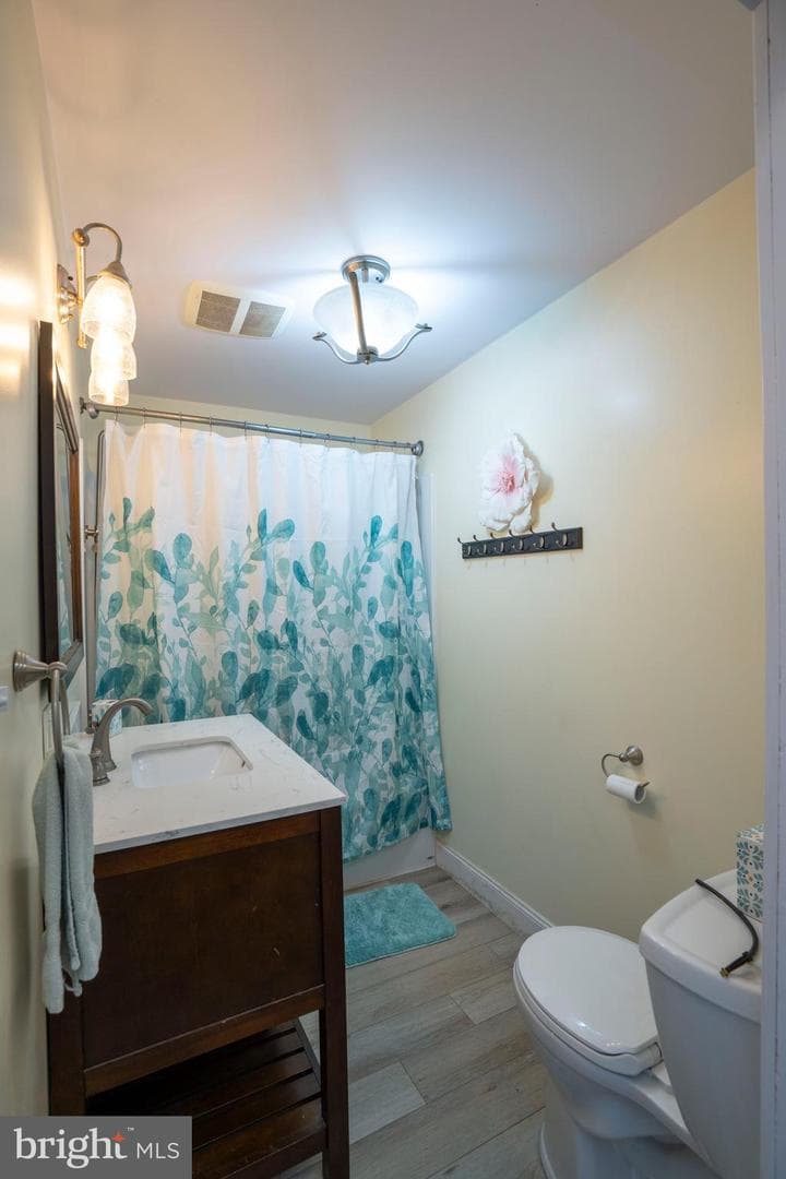 2272 Green Lane photo 37