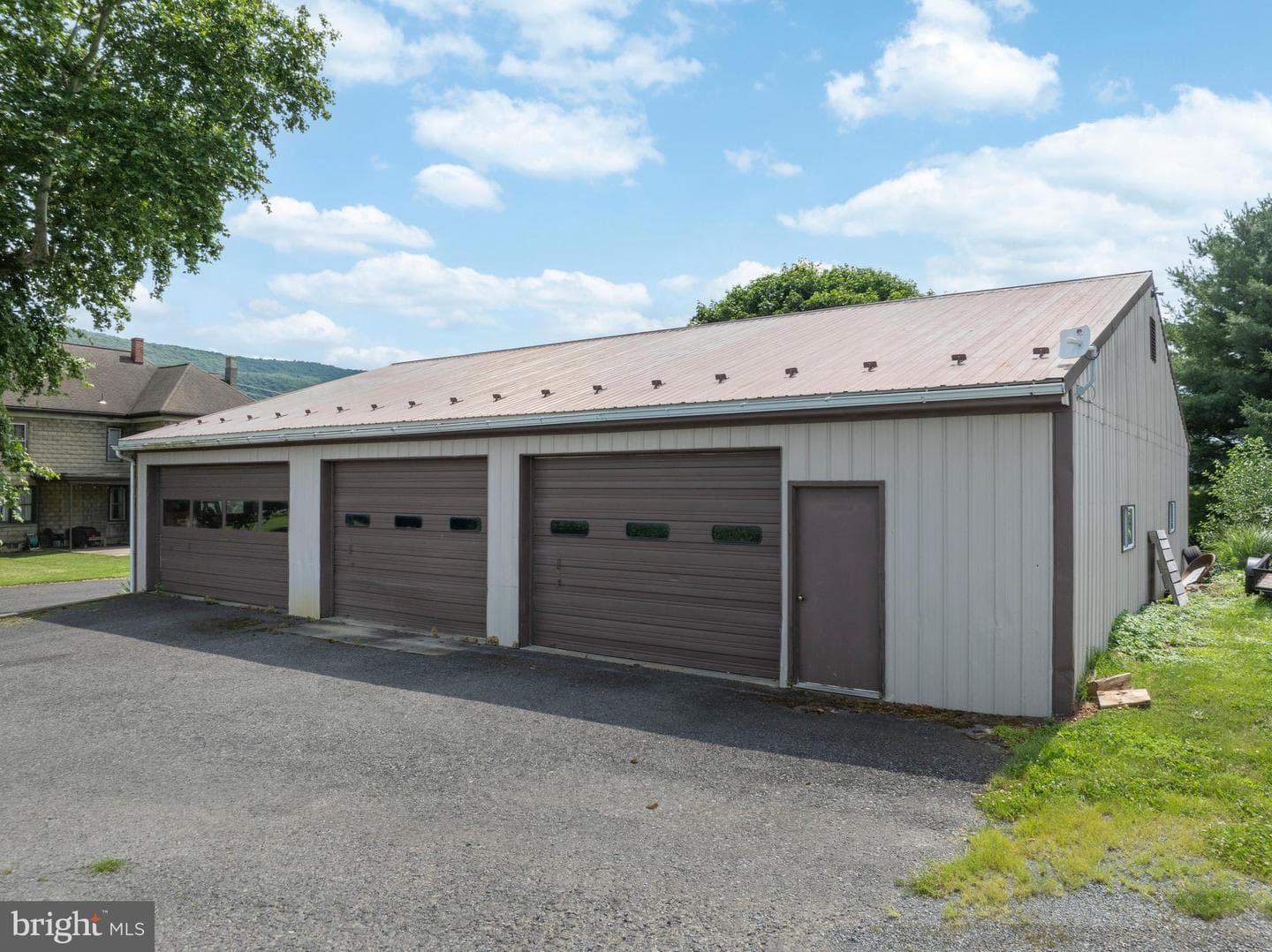 2272 Green Lane photo 57
