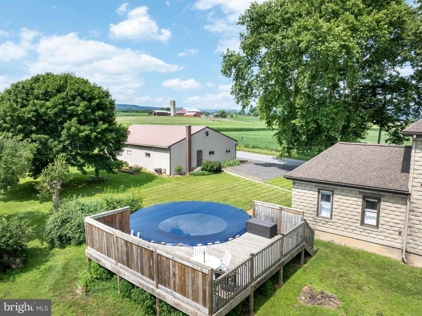 2272 Green Lane photo 69