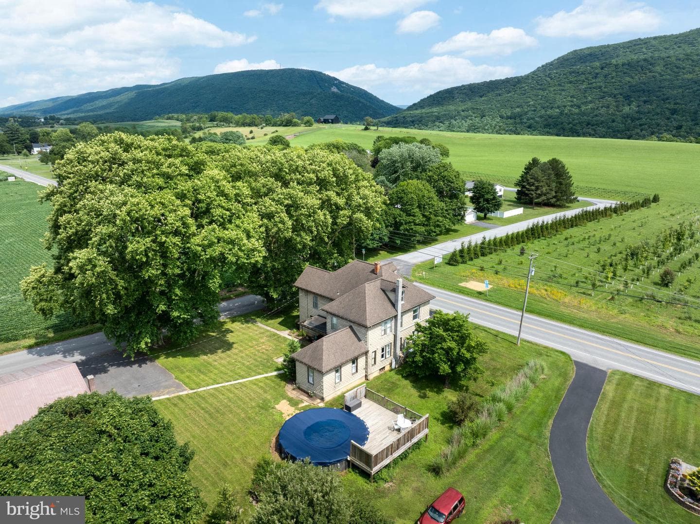 2272 Green Lane photo 73