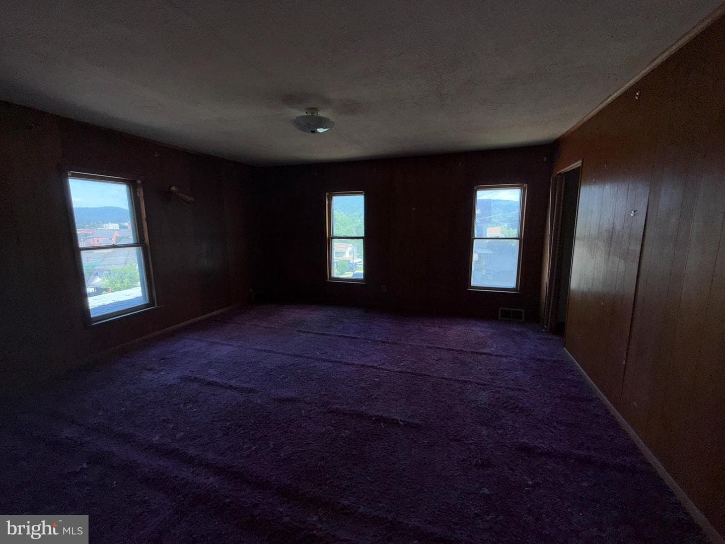 170 Elm Street E photo 10
