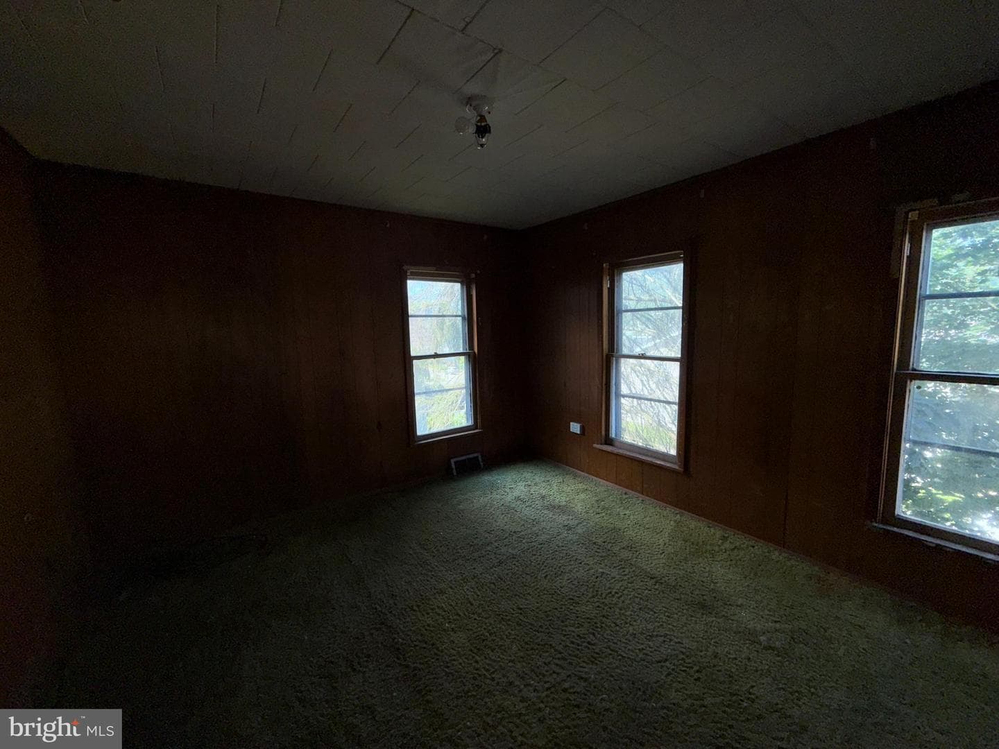 170 Elm Street E photo 11
