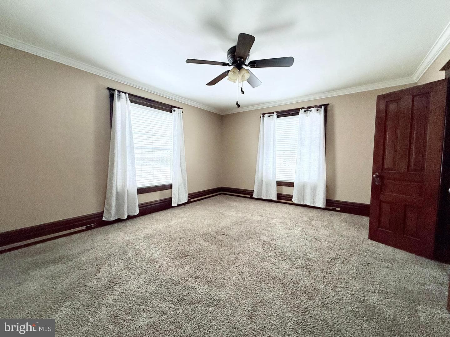 112 Pine Ave photo 10