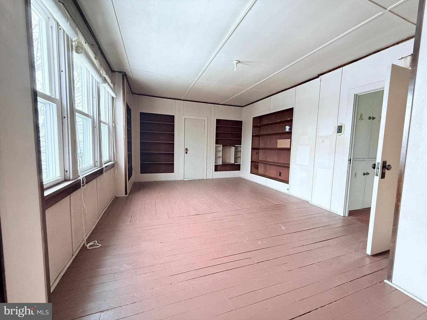 112 Pine Ave photo 22