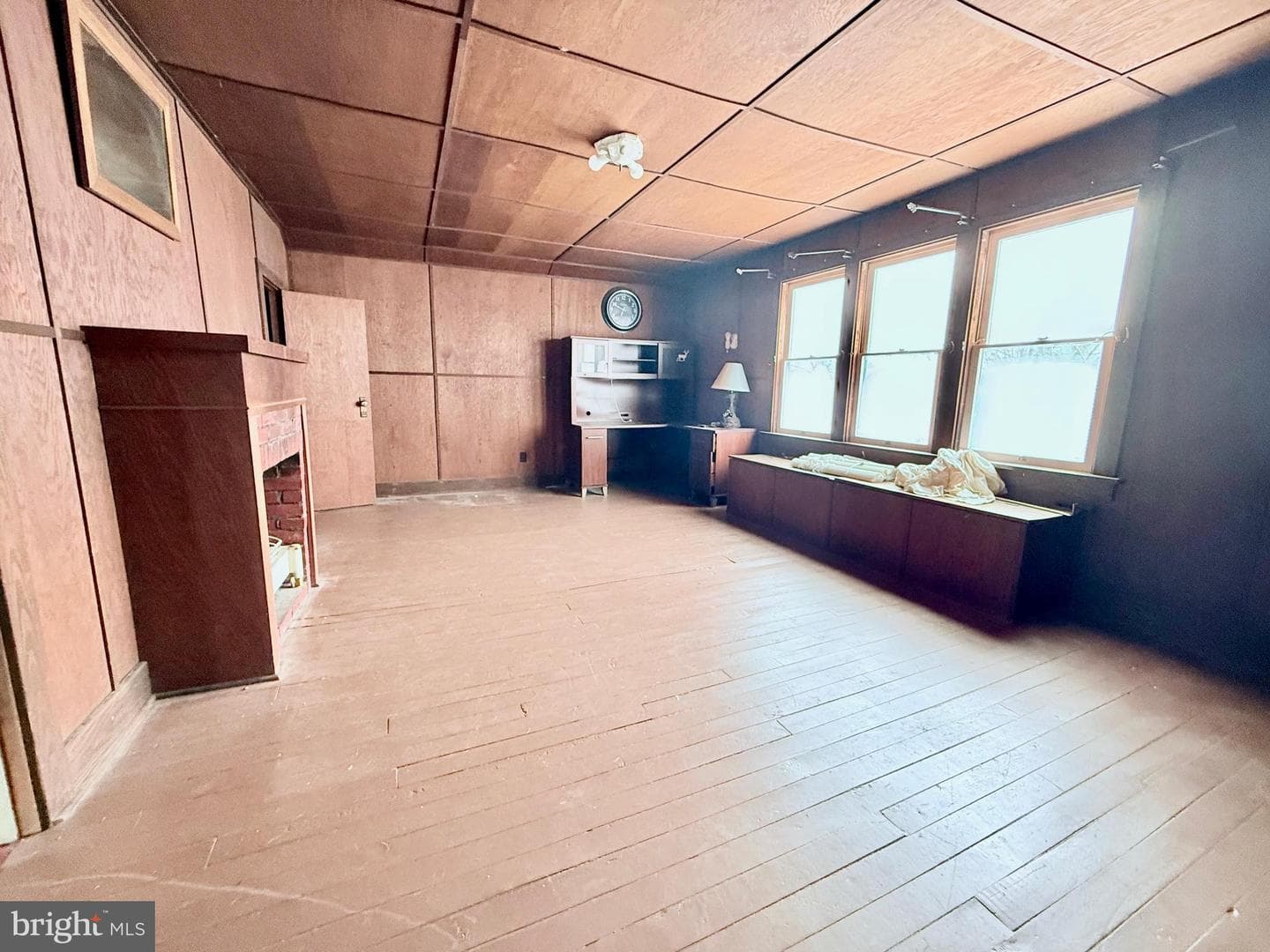 112 Pine Ave photo 25