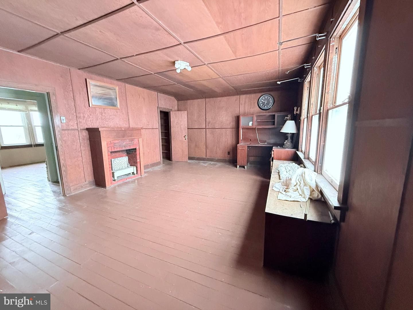 112 Pine Ave photo 26