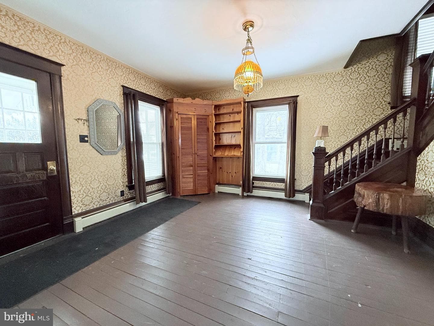 112 Pine Ave photo 9