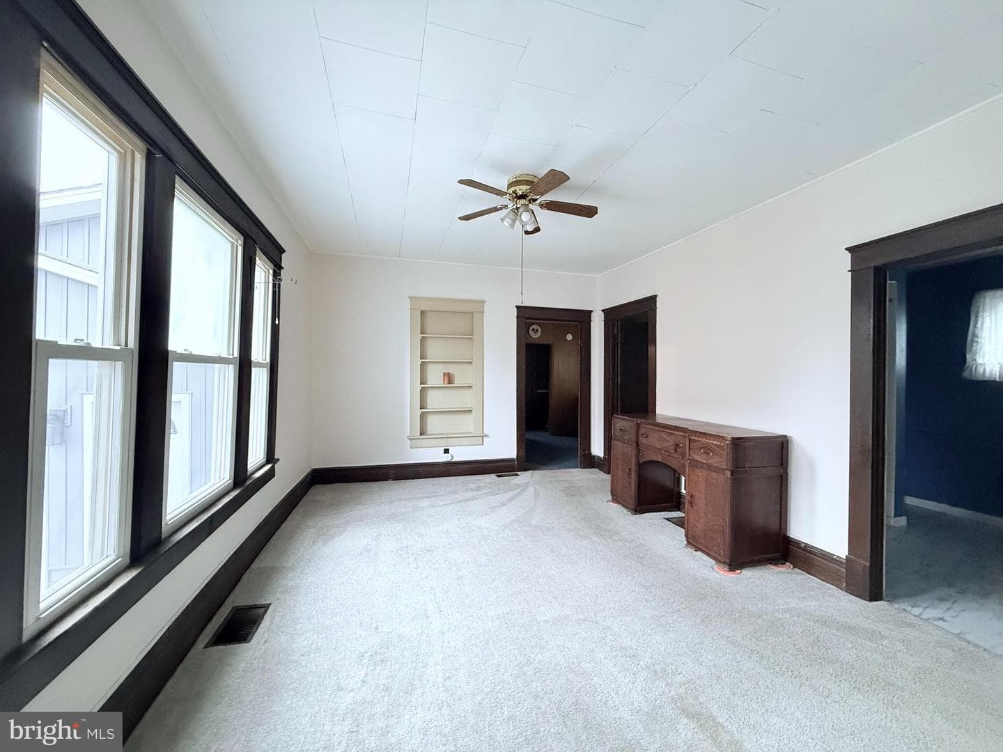 439 Bayard Street photo 8