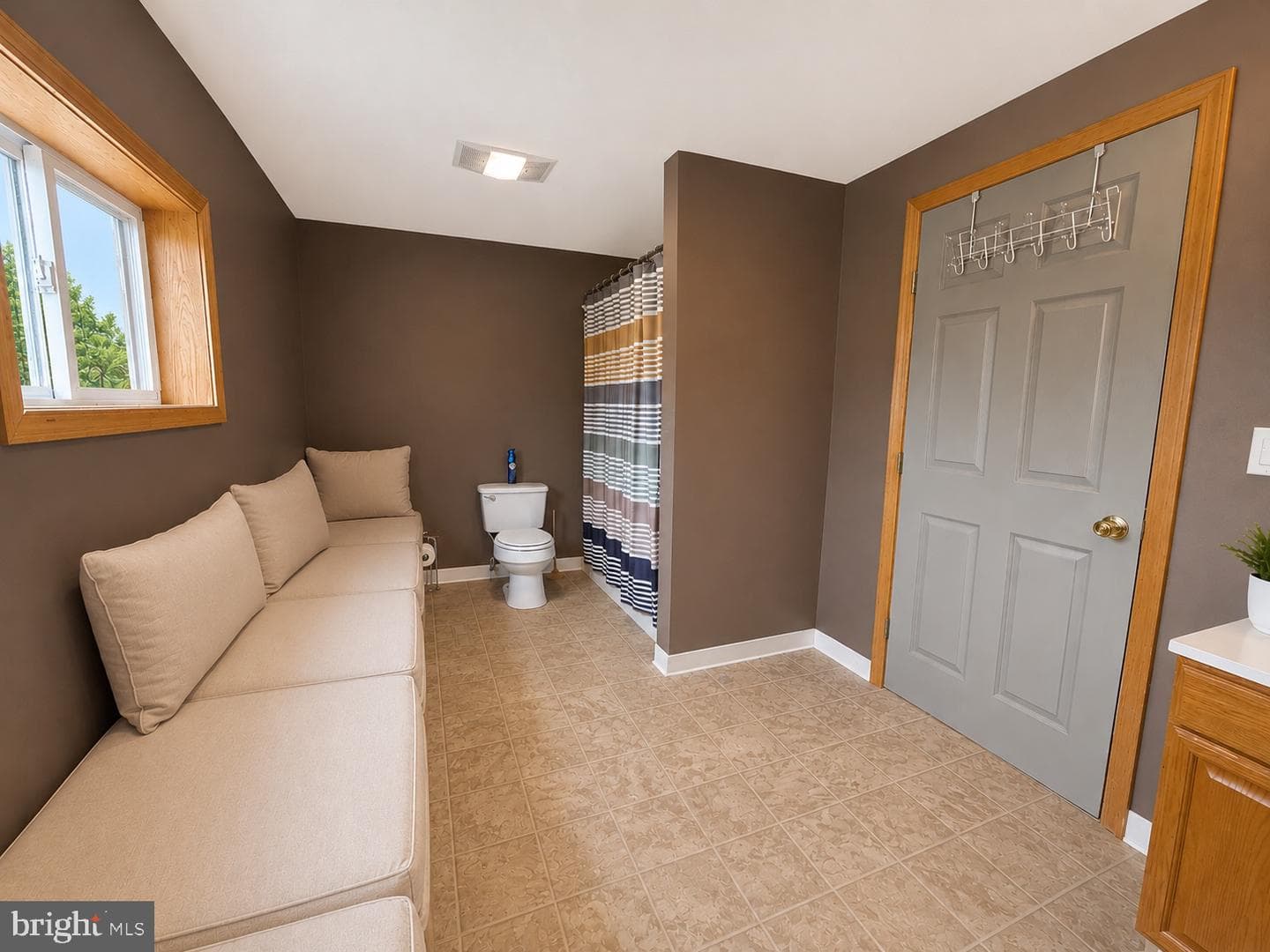 303 Flickerwood photo 11