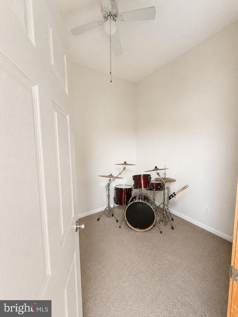 303 Flickerwood photo 12