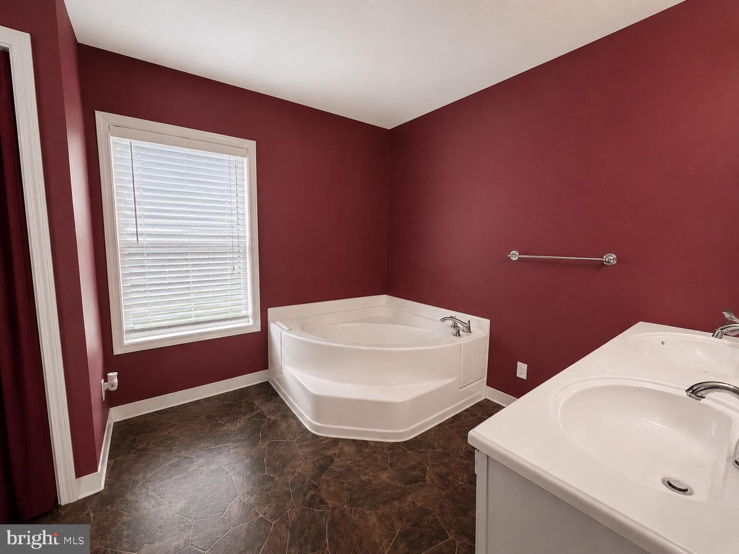 303 Flickerwood photo 14