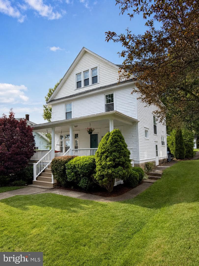 313 Pine Ave, Kane