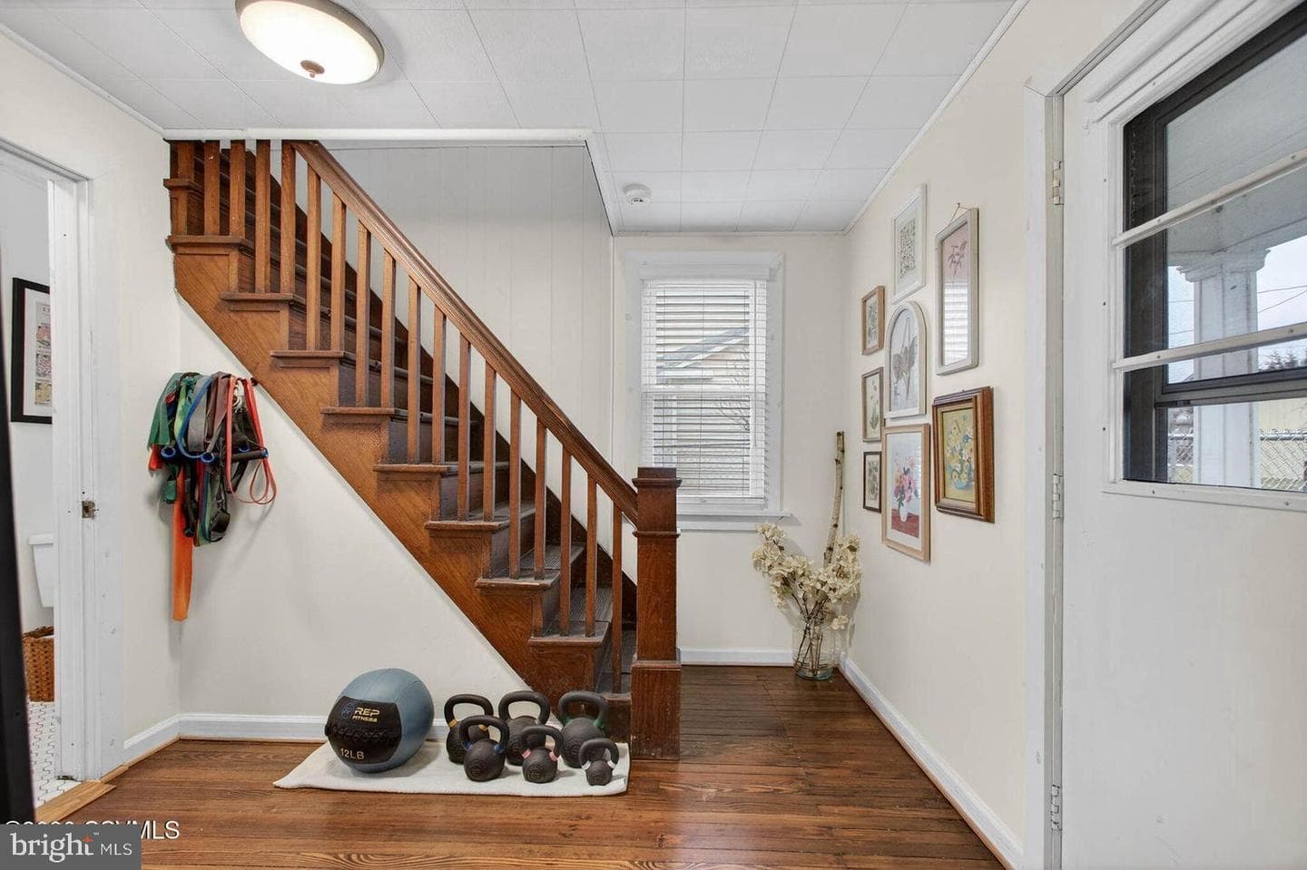 949 Grand Street photo 9