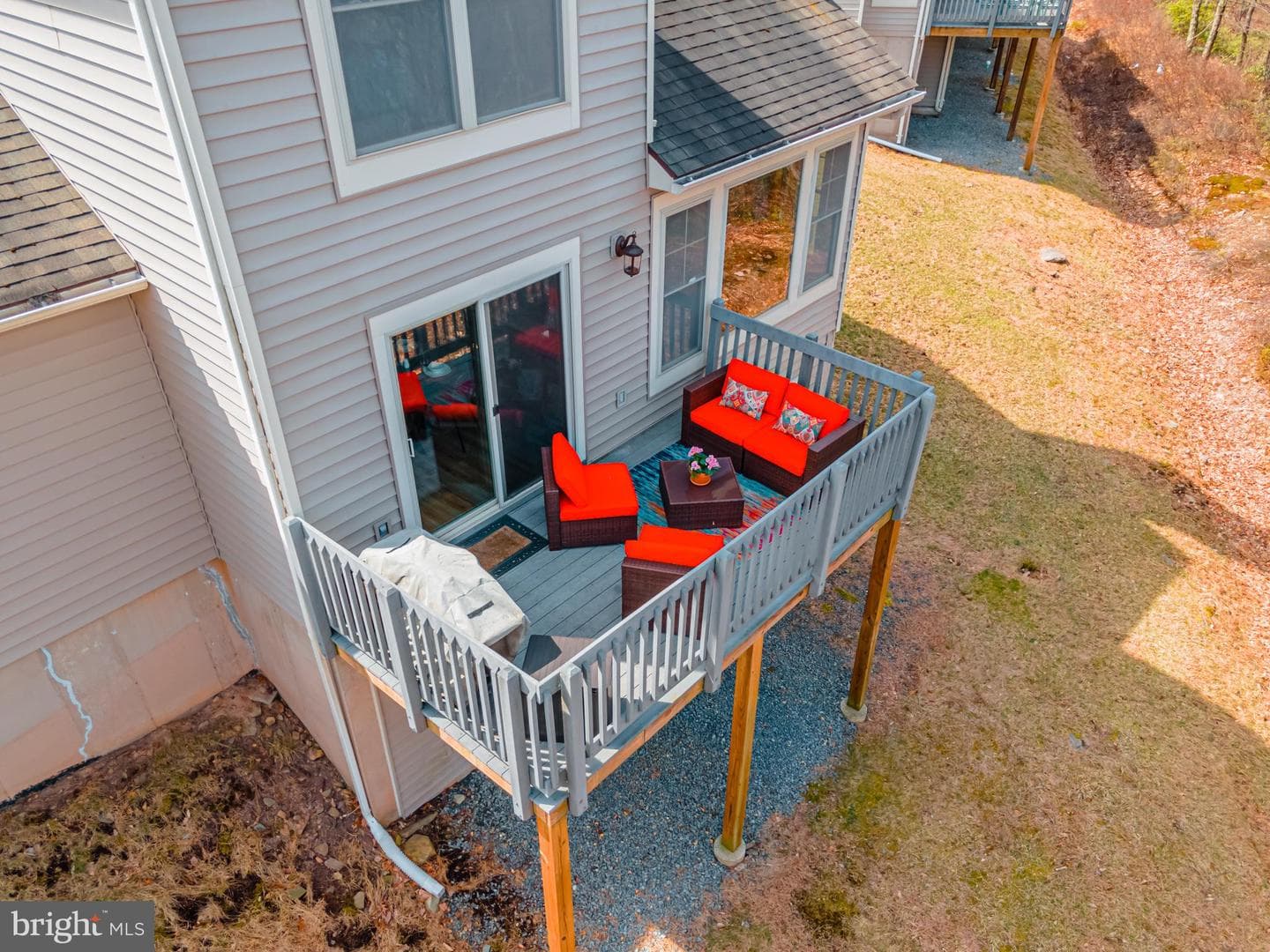 208 Sycamore Court photo 15