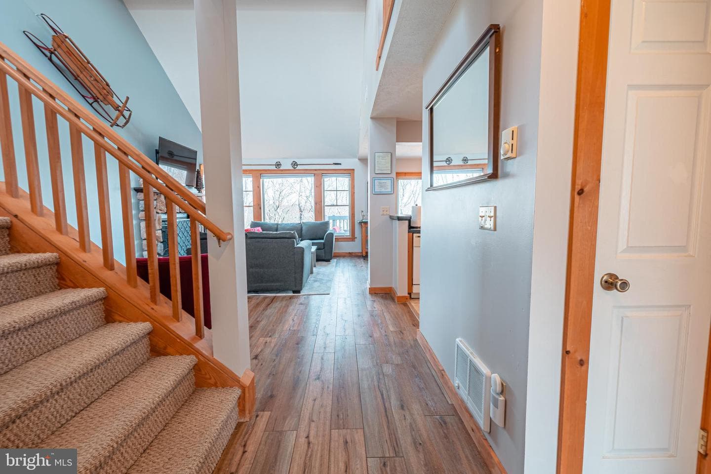 208 Sycamore Court photo 19
