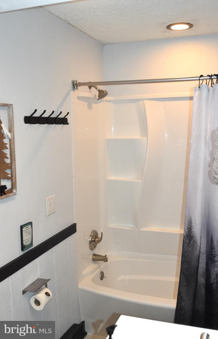 823 Crest Pines Ln photo 22