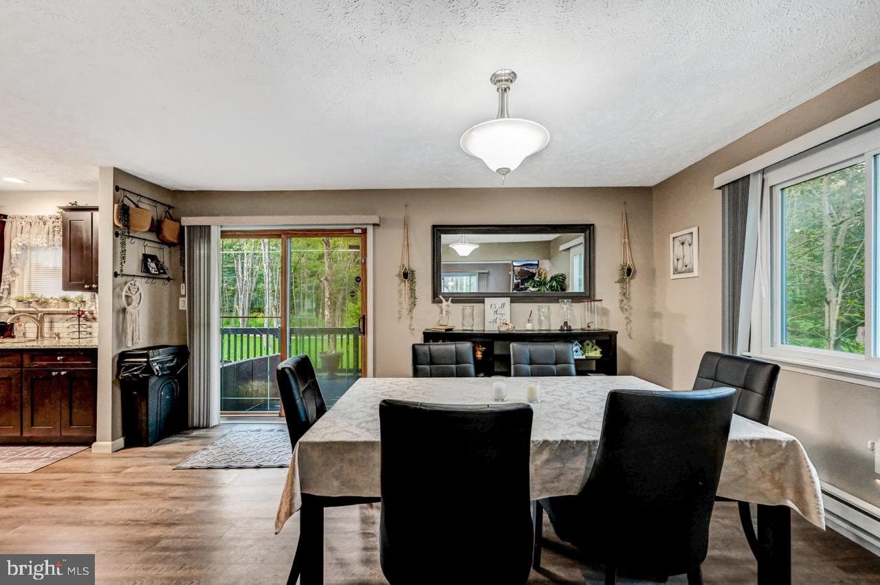 1335 Cambell Way photo 9