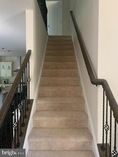 965 McKinley Way photo 24