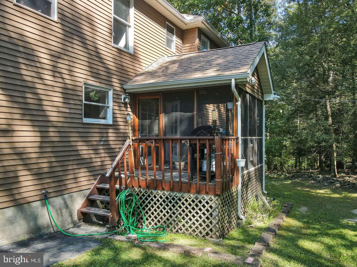 109 Woods Way photo 34