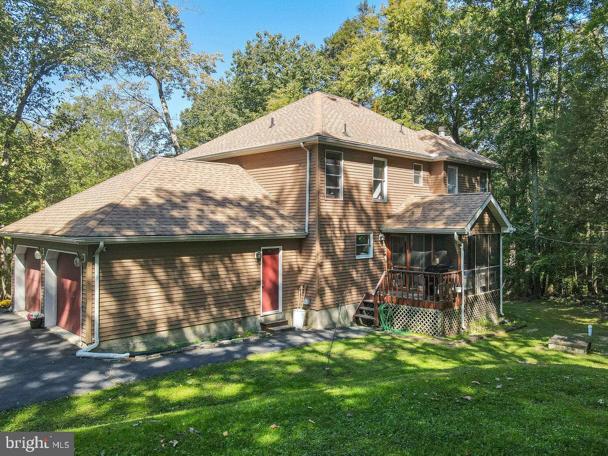 109 Woods Way photo 35