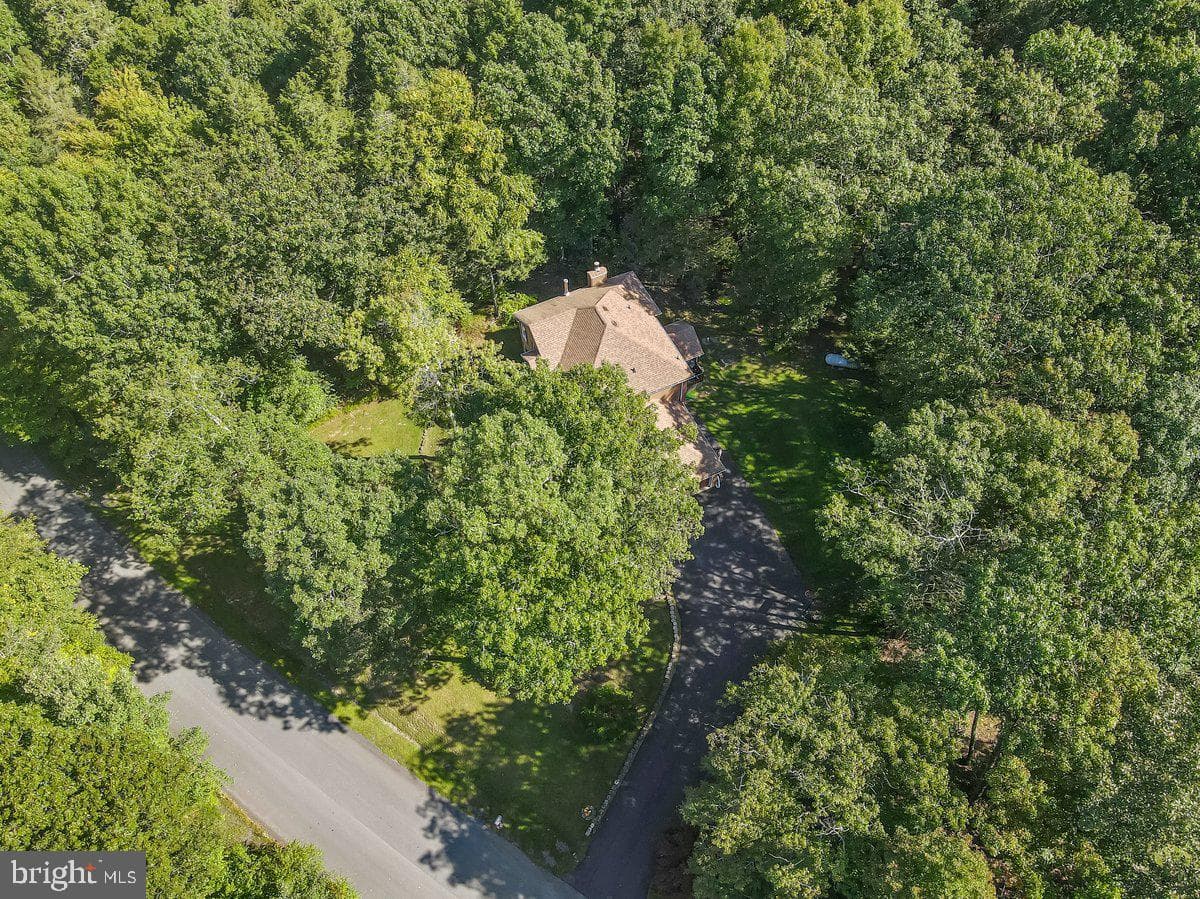 109 Woods Way photo 37