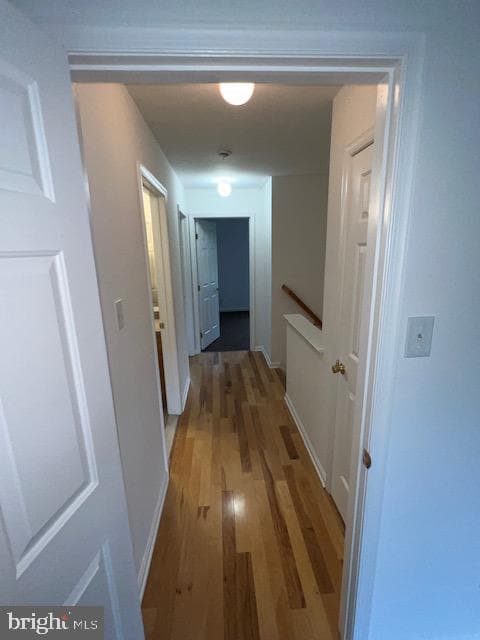 305 Victoria Way photo 20