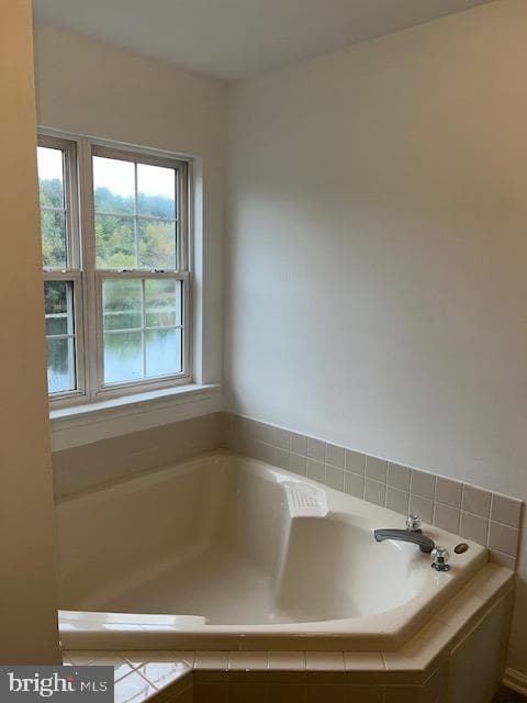 305 Victoria Way photo 23