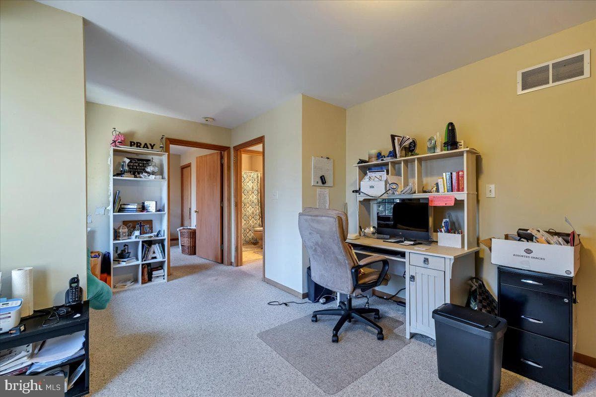 216 Spicebush Drive photo 38