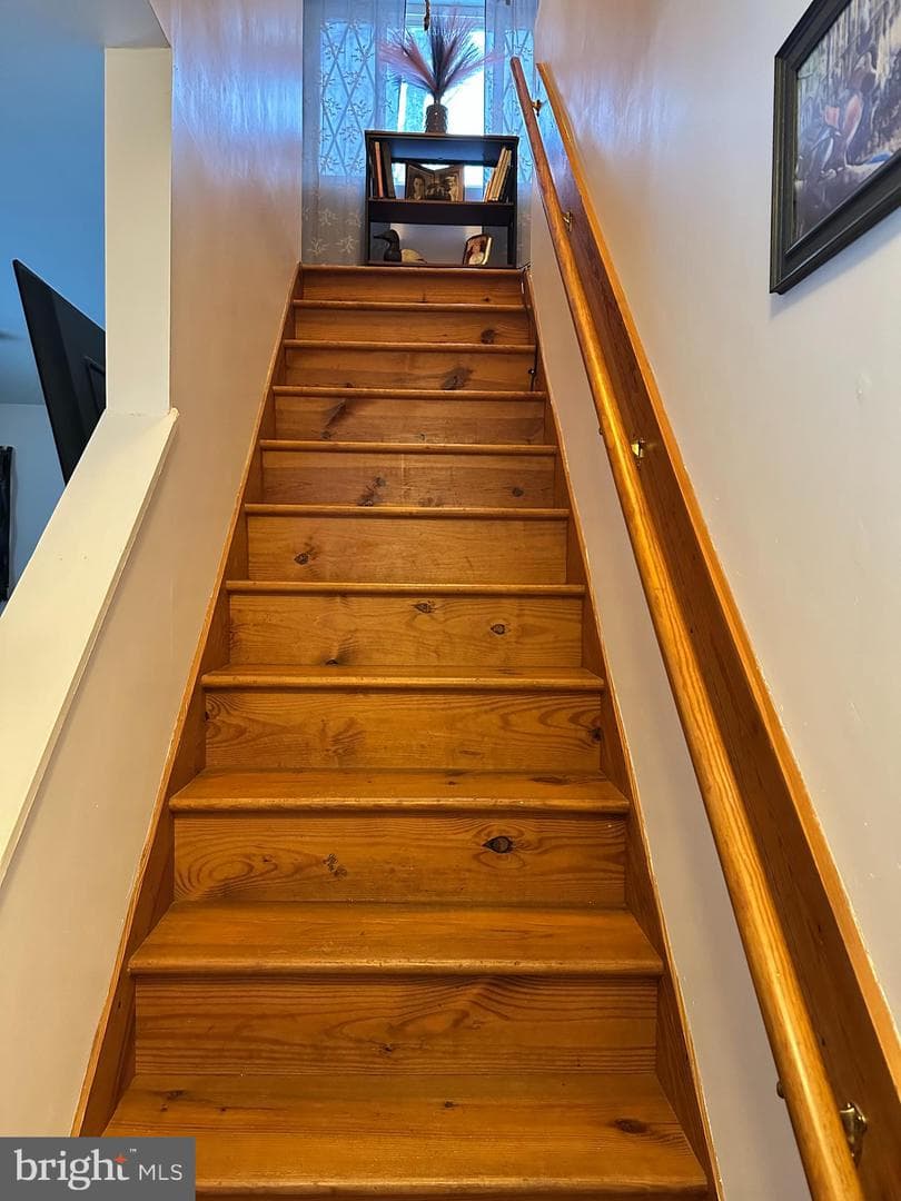 135 Bernadine Road photo 23