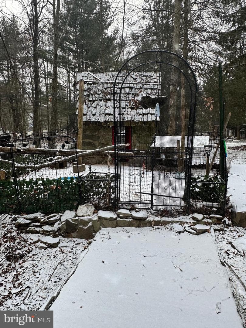 135 Bernadine Road photo 28