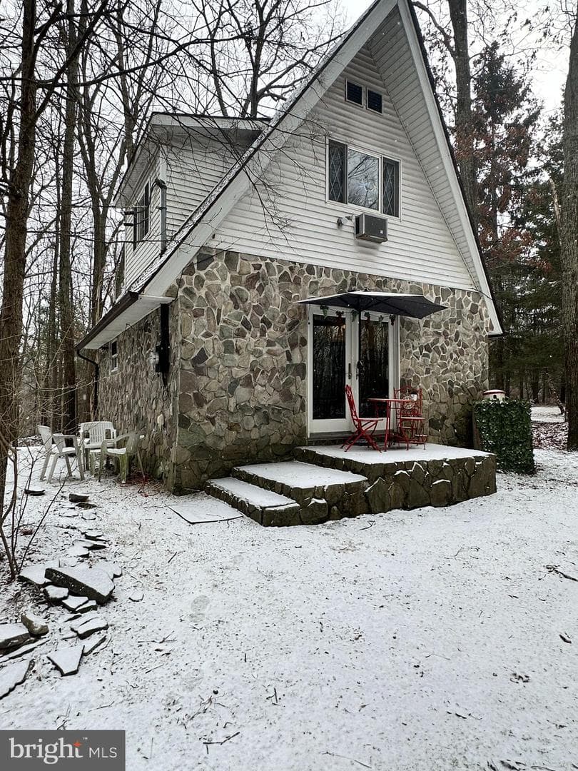 135 Bernadine Road photo 4