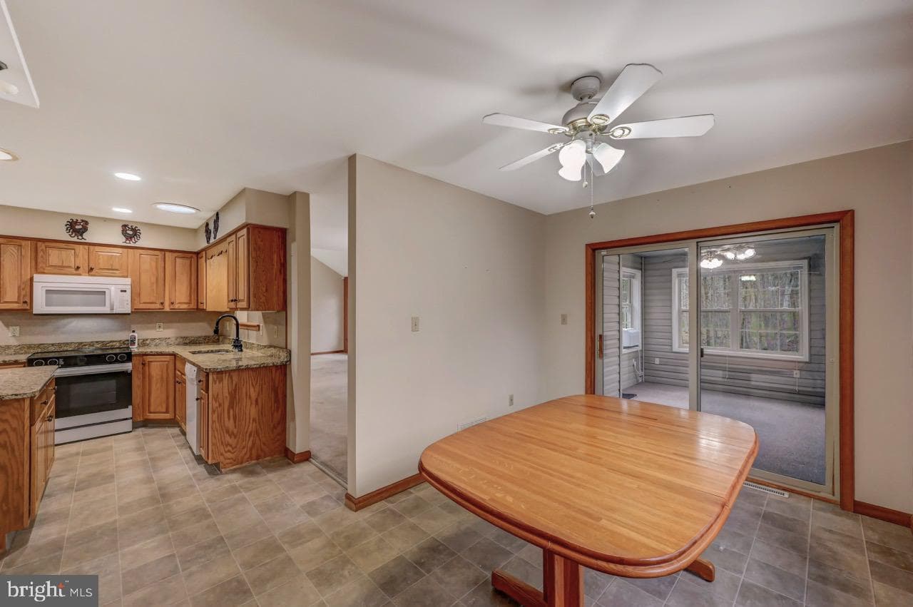 3115 Sparrow Court photo 25
