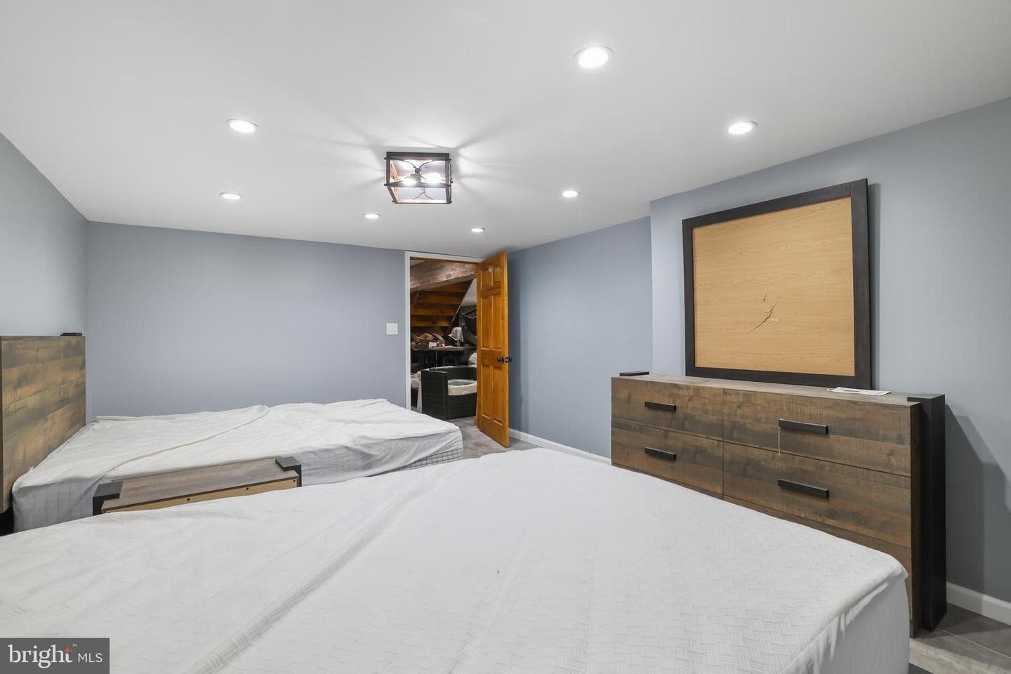 2299 Long Acre Drive photo 36