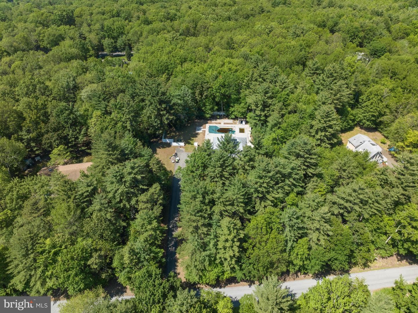 2299 Long Acre Drive photo 4