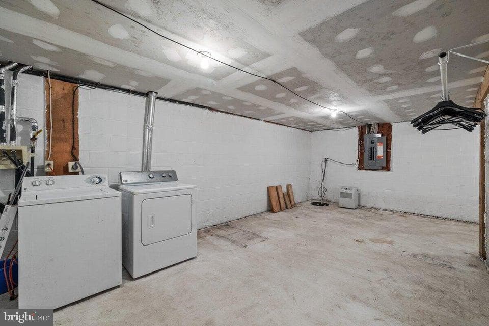 1041 Country Place Drive photo 10