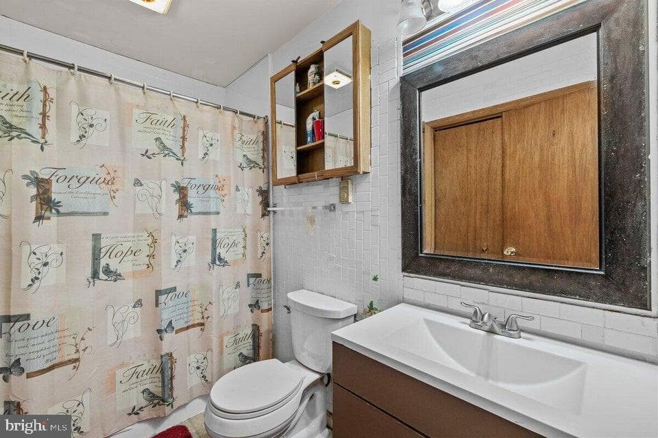 1041 Country Place Drive photo 5