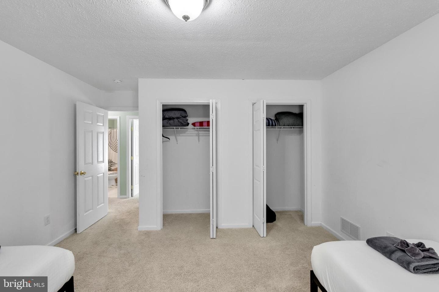 672 Clearview Drive photo 30