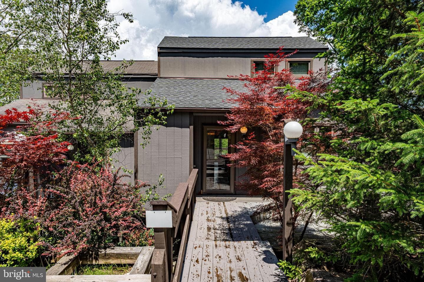 303 Cross Country Lane photo 2