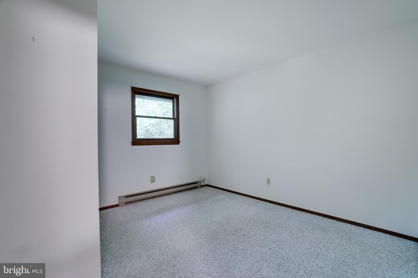 424 Iroquois Loop photo 23