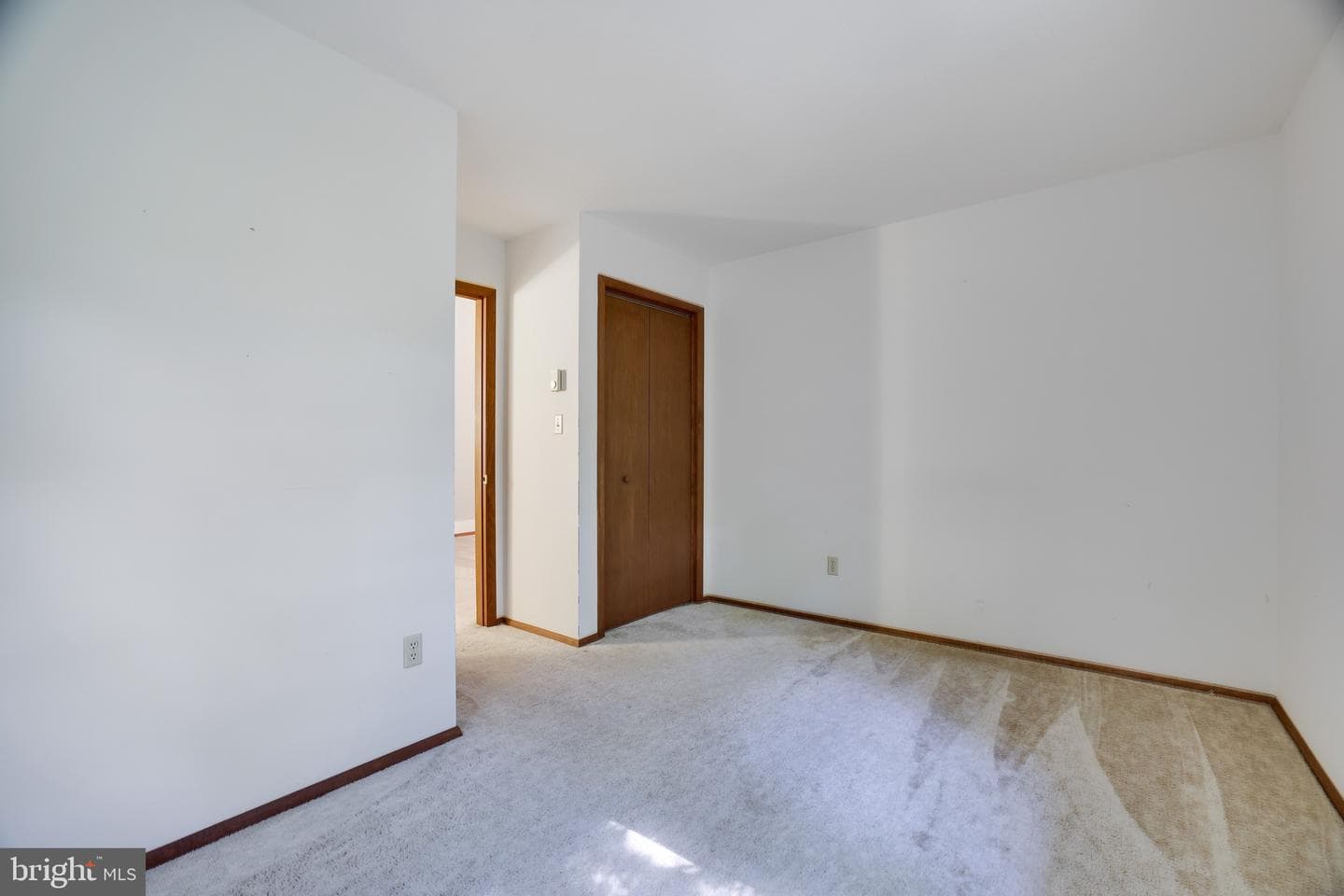 424 Iroquois Loop photo 31