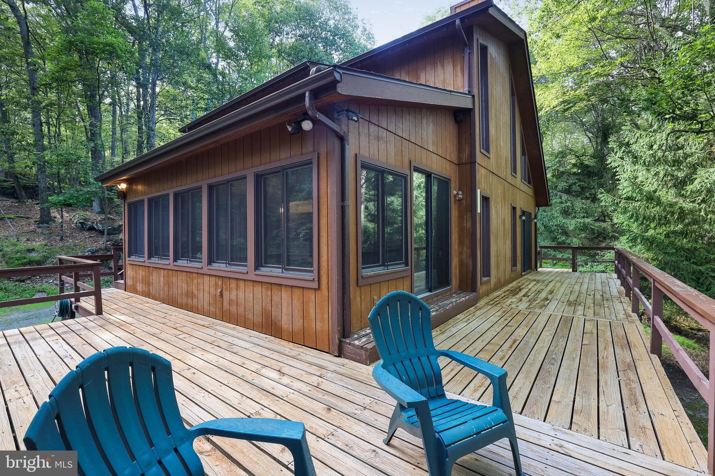 424 Iroquois Loop photo 8