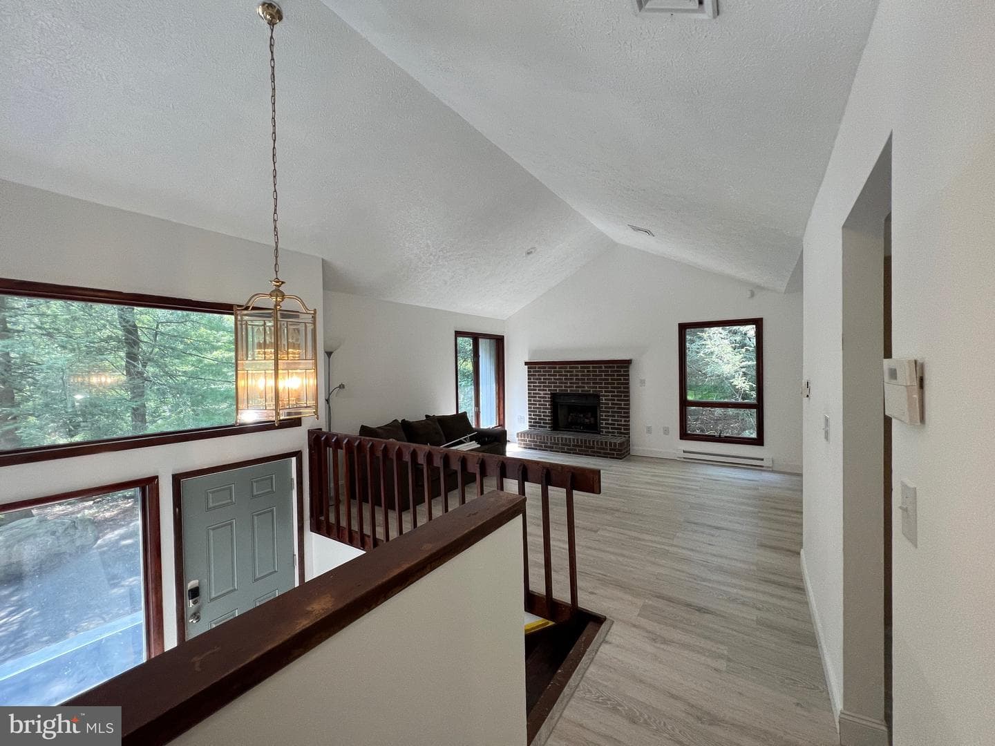 2533 Country Club Drive photo 16