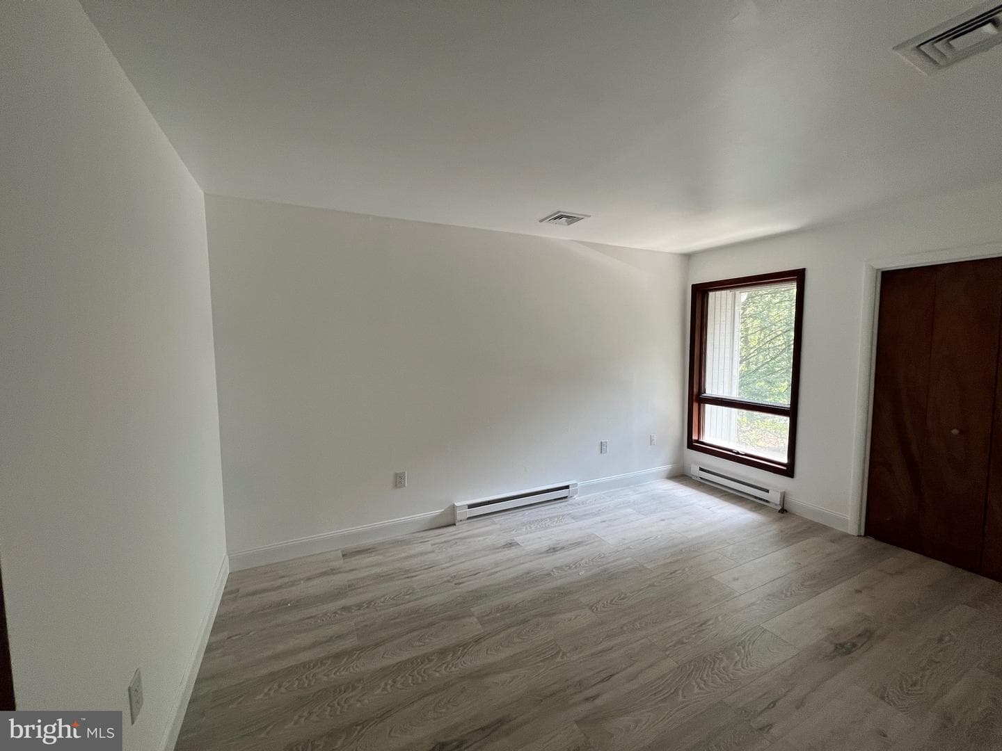 2533 Country Club Drive photo 19