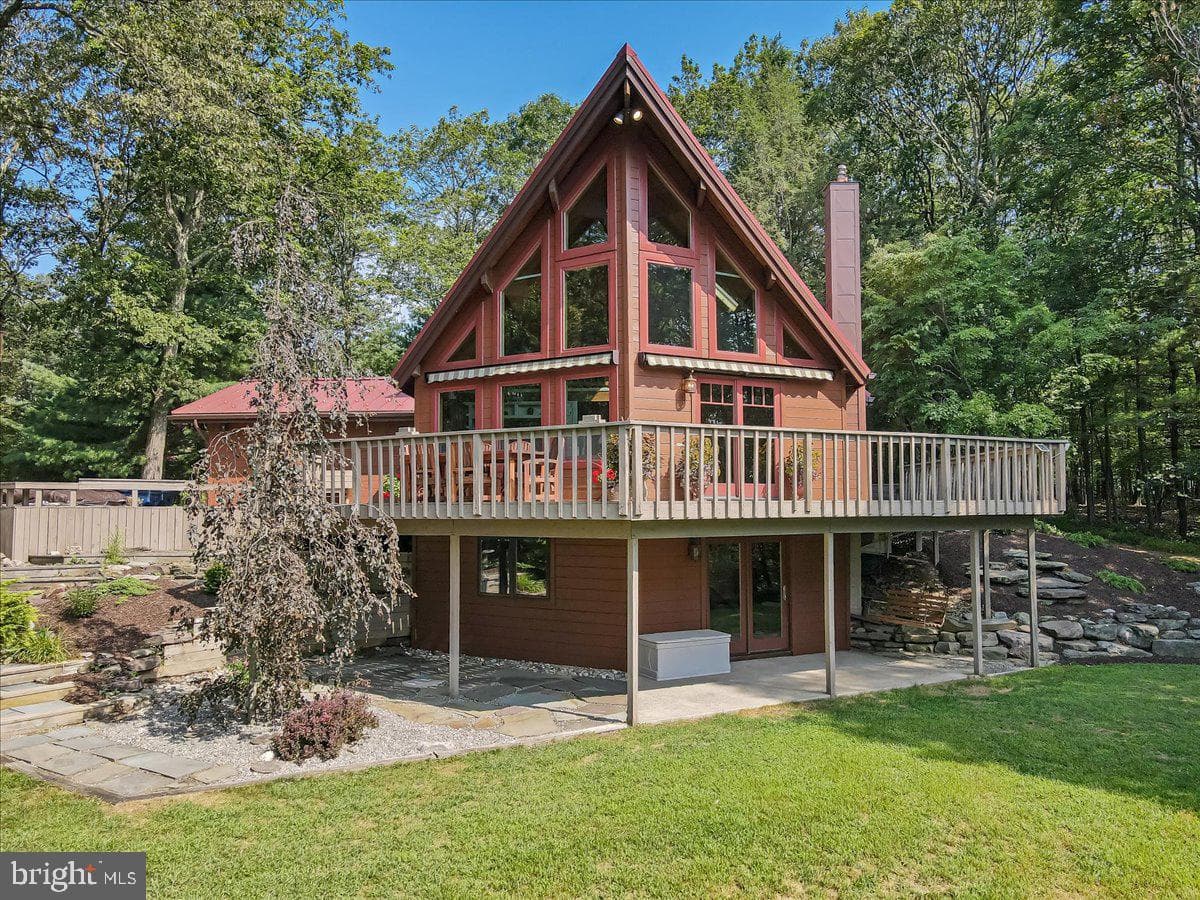 141 Longview Drive photo 1