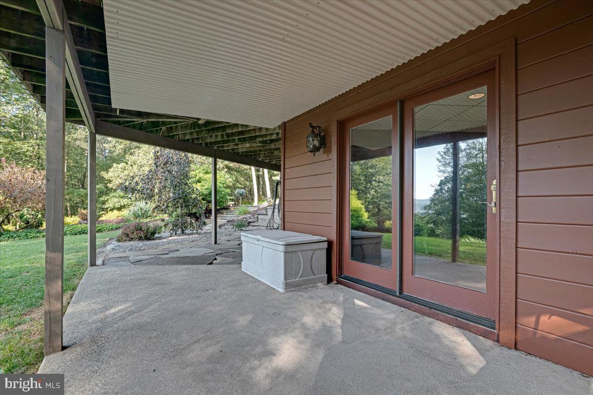 141 Longview Drive photo 74