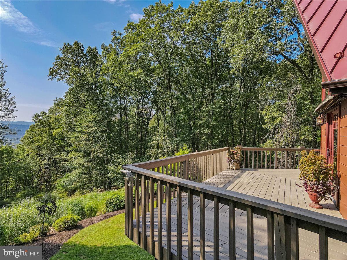 141 Longview Drive photo 89